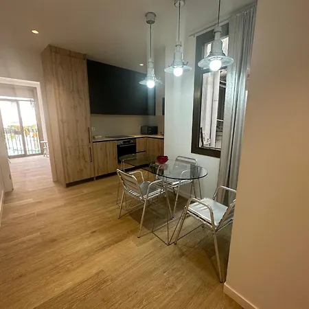 Apartment Riera Alta 20 *